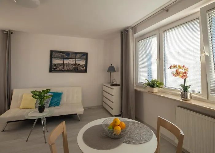 Apartment Ac And Fast Wifi Modern Big Emilii Plater 55