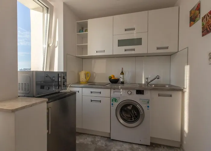 Ac And Fast Wifi Modern Big Emilii Plater 55 Warsaw