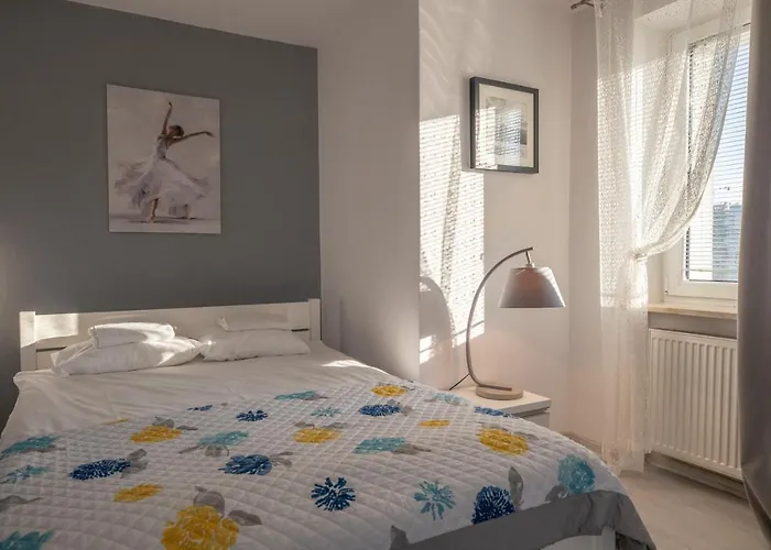 Ac And Fast Wifi Modern Big Emilii Plater 55 Warsaw